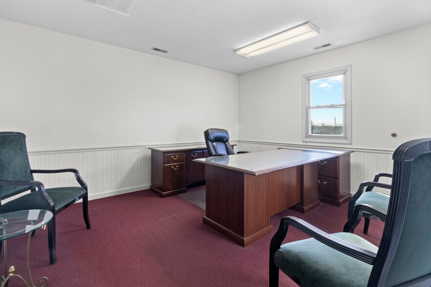 More Photos Of 2213 Duke St, Indianapolis Warehouse For Sale