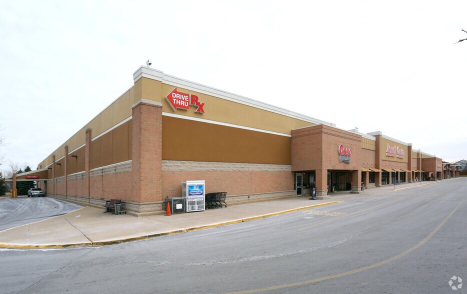 More Photos Of 1137-1167 N Eola Rd, Aurora Unknown For Lease