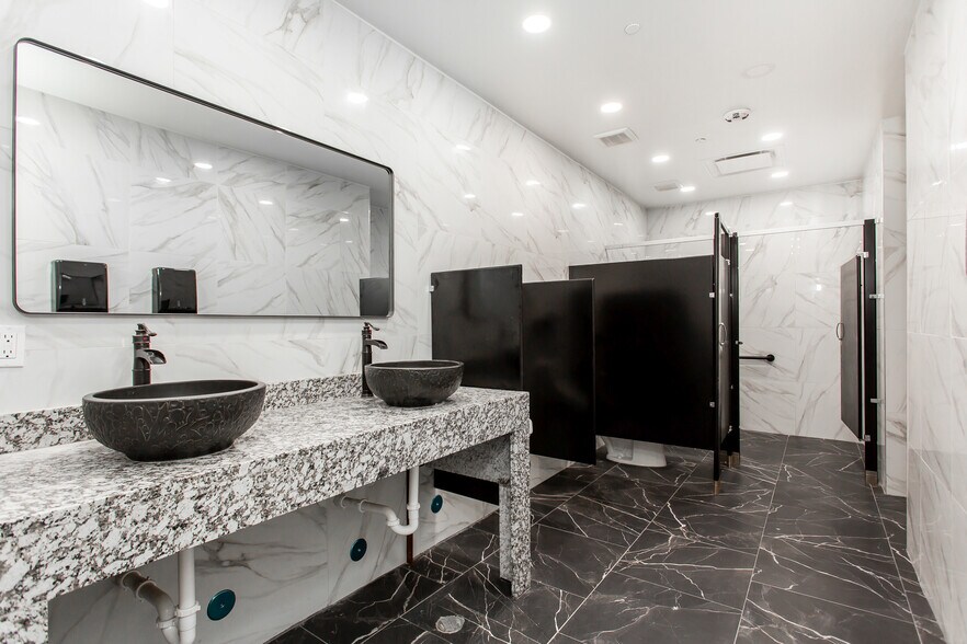 More Photos Of 10841 Composite Dr, Dallas Lodge Meeting Hall For Sale