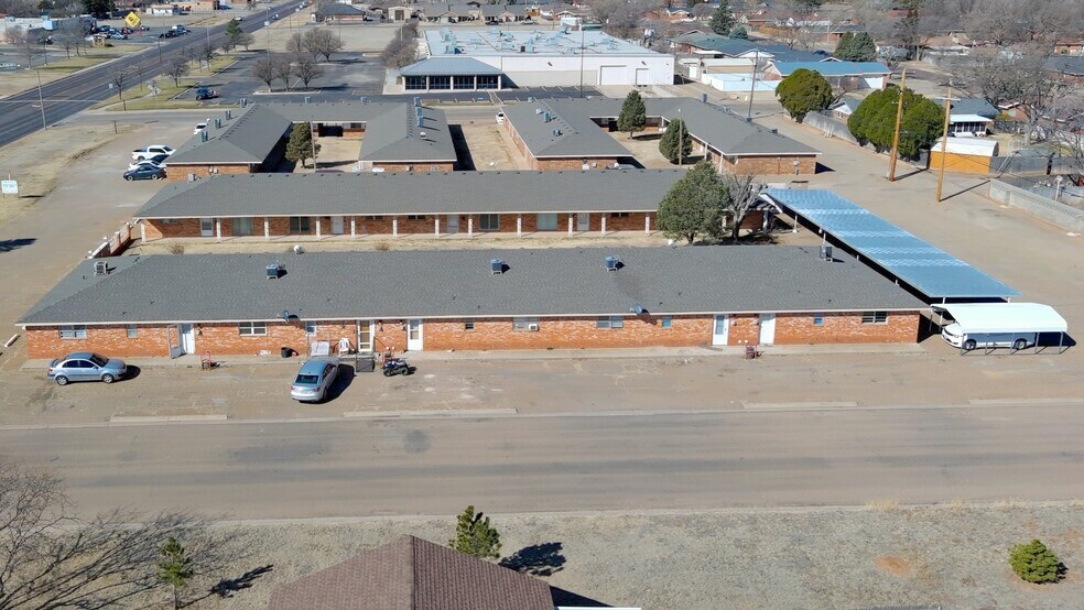 More Photos Of 1725 E 1st St, Dumas Multifamily For Sale