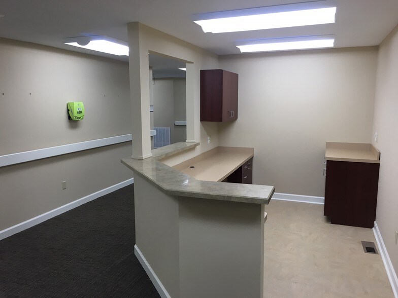 More Photos Of 1509 W 3rd St, Farmville Medical For Lease