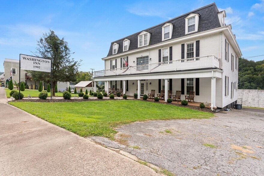 More Photos Of 509 W Main St, Fries Hotel For Sale