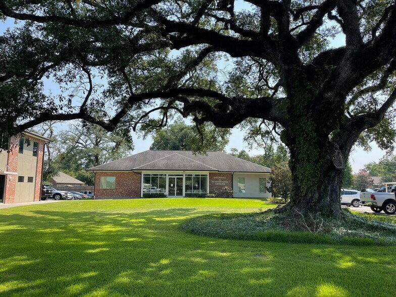 More Photos Of 15475 Airline Hwy, Baton Rouge Medical For Lease