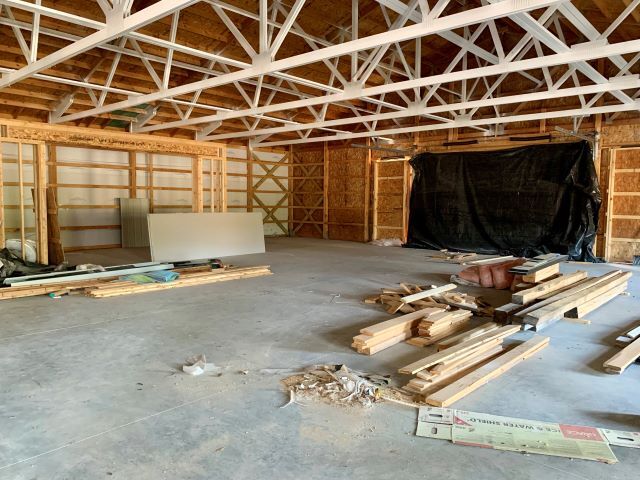 More Photos Of 7334 E Duck Lake Rd, Lake Leelanau Showroom For Sale