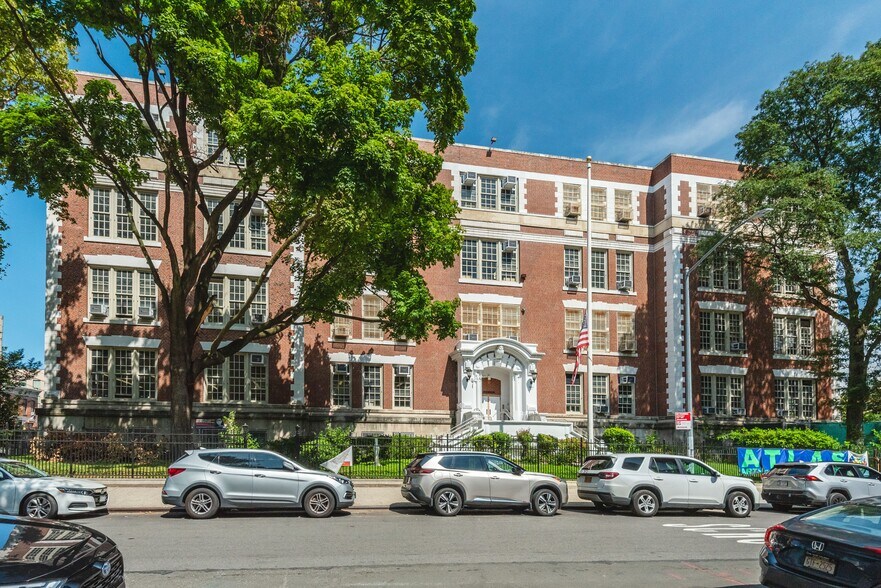 More Photos Of 2804 41st Ave, Long Island City Apartments For Sale