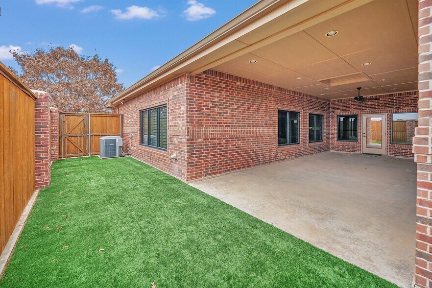 More Photos Of 5006 Portico Way, Midland Medical For Lease