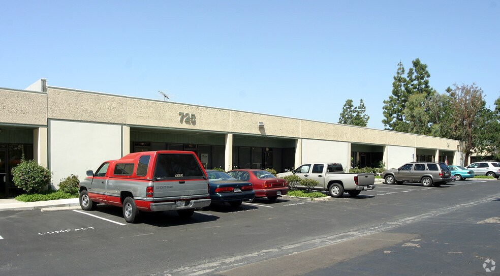 More Photos Of 755 Lakefield Rd, Westlake Village Unknown For Lease
