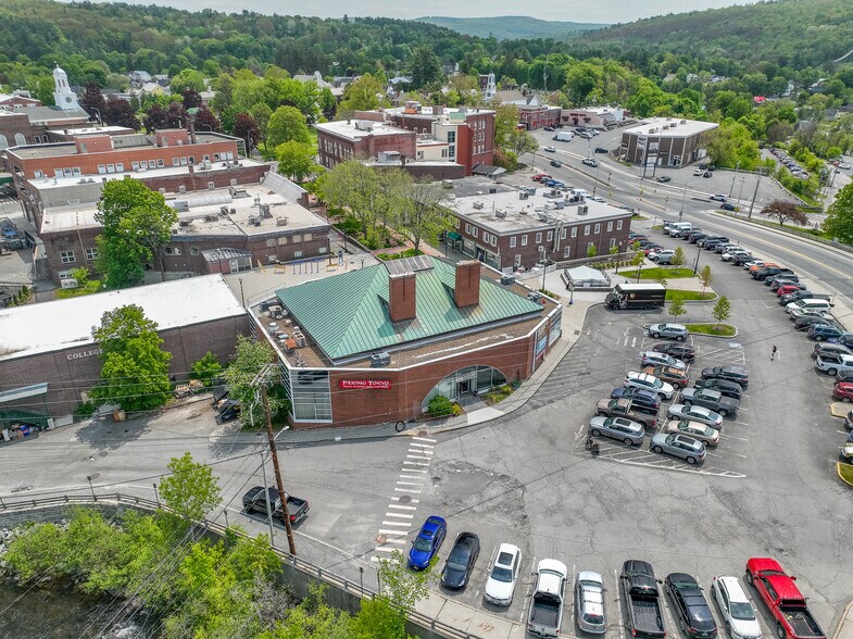 More Photos Of 45 Hanover St, Lebanon Restaurant For Lease