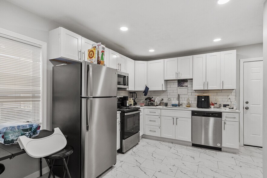 More Photos Of 36-38 Houghton St, Worcester Apartments For Sale