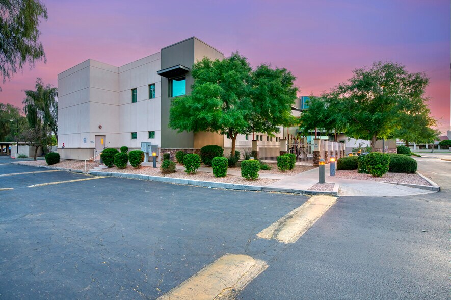 More Photos Of 6301 S McClintock Dr, Tempe Medical For Lease