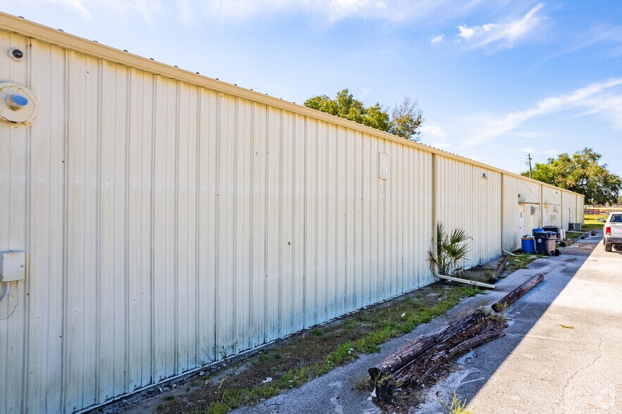 More Photos Of 106 Adams St, Auburndale Warehouse For Sale