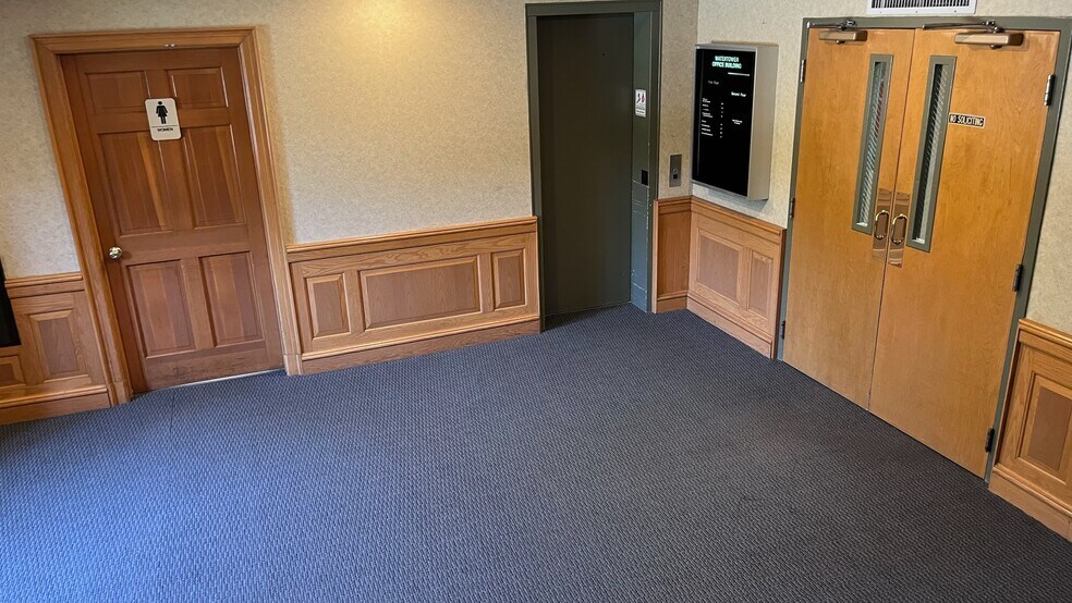 More Photos Of 6198 Butler Pike, Blue Bell Medical For Sale
