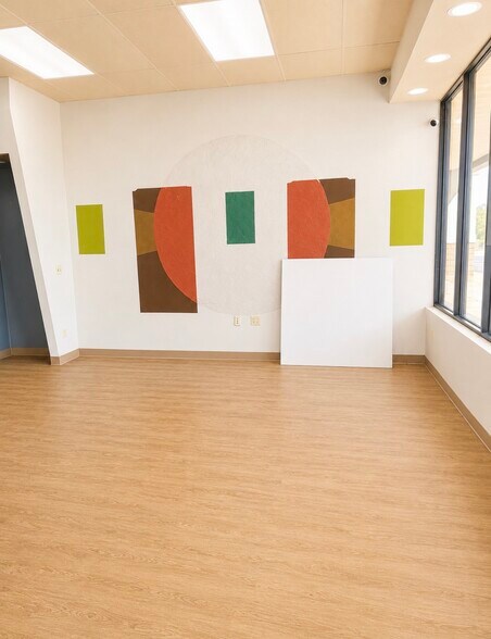 More Photos Of 800 E Aldrich Rd, Bolivar Freestanding For Lease