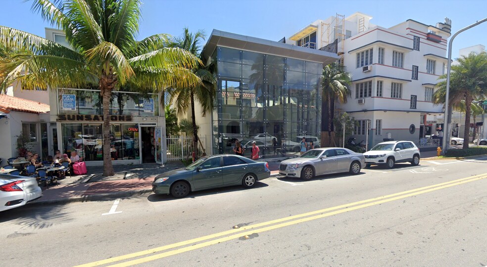 More Photos Of 909 Collins Ave, Miami Beach Restaurant For Sale