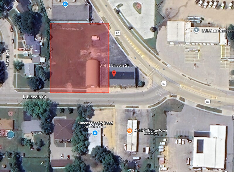 More Photos Of 644 N Lincoln St, Elkhorn Office For Lease