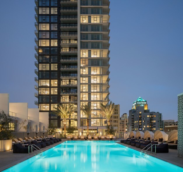 More Photos Of 825 S Hill St, Los Angeles Apartments For Lease
