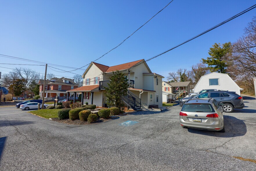 More Photos Of 2603 Lititz Pike, Lancaster General Retail For Sale