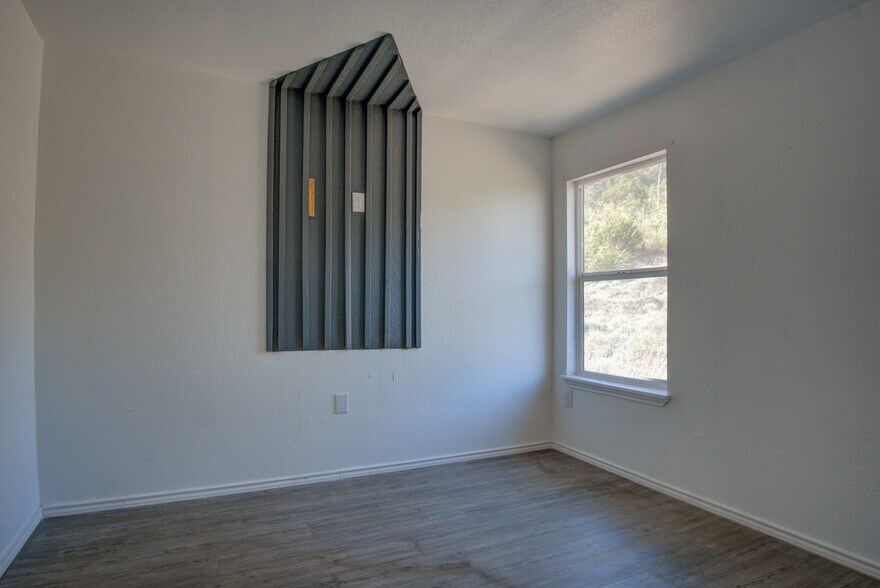 More Photos Of 185 Hidden Dr, Canyon Lake Apartments For Sale