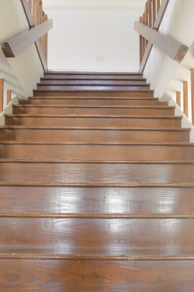 More Photos Of 212 W Water St, Plymouth Office Residential For Lease