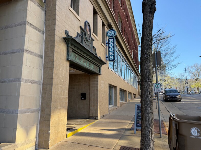 More Photos Of 107 N Hamilton St, Madison Loft Creative Space For Lease