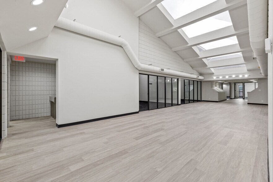 More Photos Of 1515 S Boulder Ave, Tulsa Office For Lease