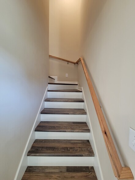 More Photos Of 109 E Highfill Ave, Liberty Apartments For Sale