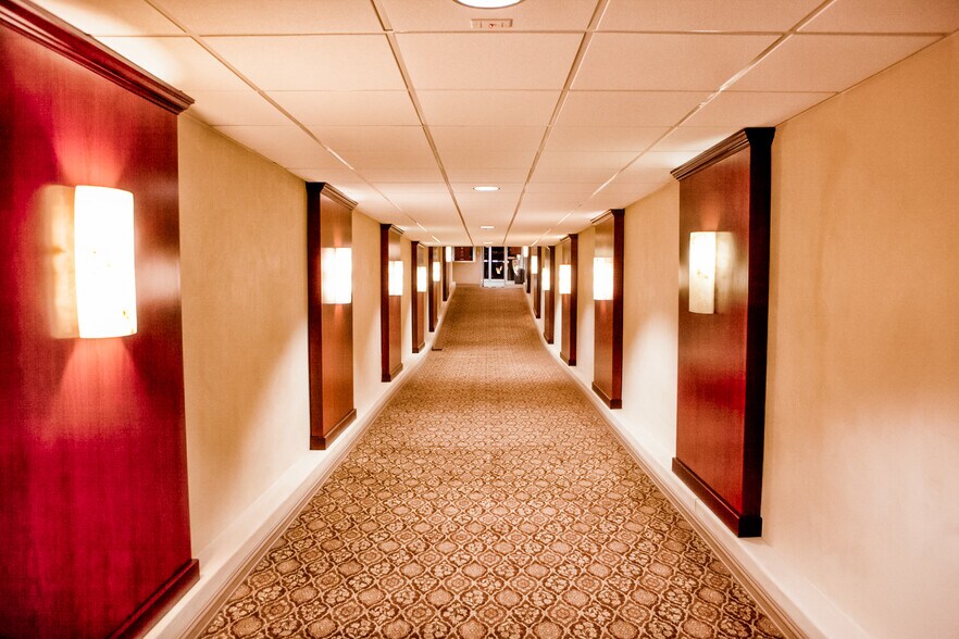 More Photos Of 121 W Forsyth St, Jacksonville Loft Creative Space For Lease