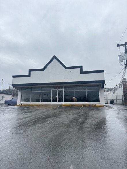 Primary Photo Of 1248 Gallatin Pike S, Madison General Retail For Lease