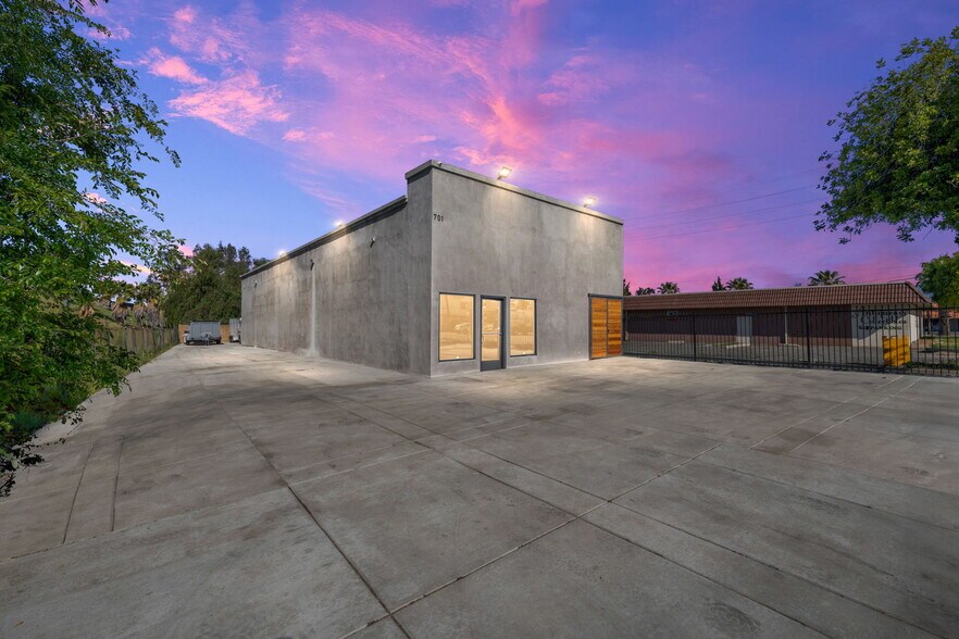 Primary Photo Of 701 Texas St, Redlands Office For Sale