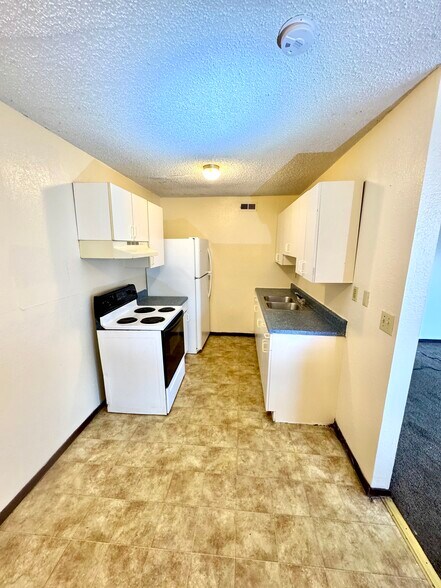 More Photos Of 913 Joliet Dr, Cahokia Apartments For Sale