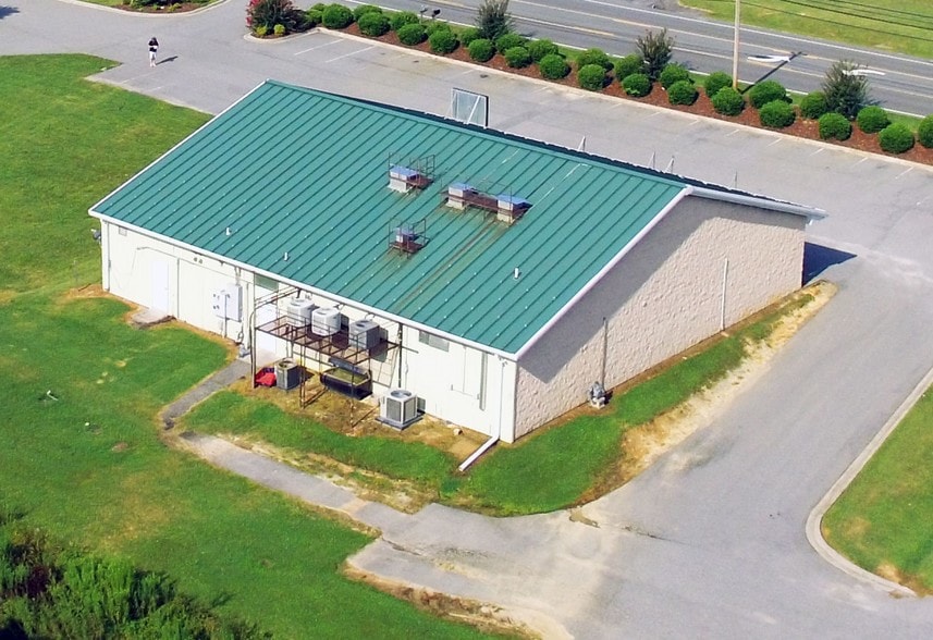 More Photos Of 5746 Old US 52 Hwy, Lexington Convenience Store For Lease