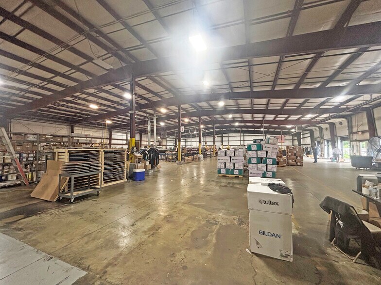 More Photos Of 433 Rt-108, Somersworth Freestanding For Lease