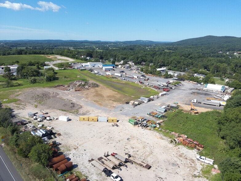 More Photos Of 717 Range End Rd, Dillsburg Unknown For Lease