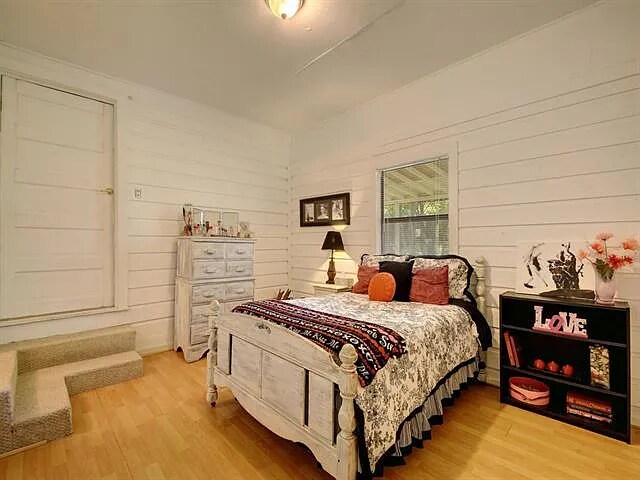 More Photos Of 1301 E Main St, Round Rock Specialty For Sale