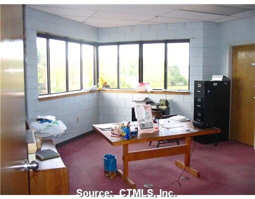 More Photos Of 295 Talcottville Rd, Vernon Storefront Retail Office For Lease