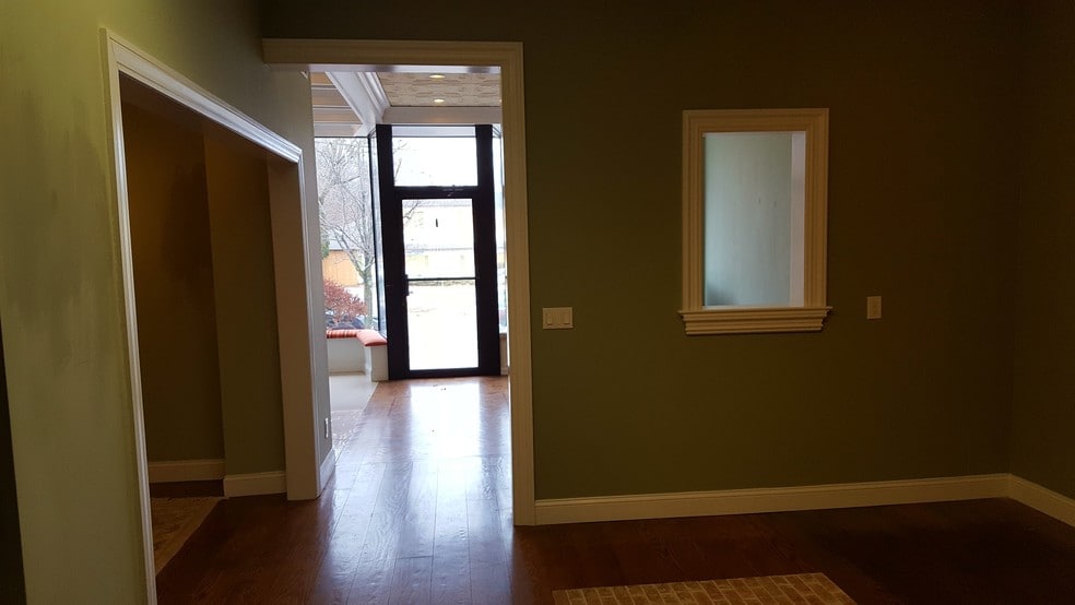 More Photos Of 167 Glen Head Rd, Glen Head Storefront Retail Residential For Lease