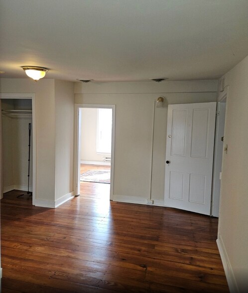 More Photos Of 21 E Church St, Frederick Office Residential For Lease