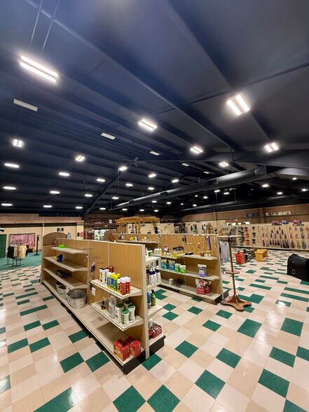 More Photos Of 4860 Atlanta Hwy, Bogart General Retail For Sale