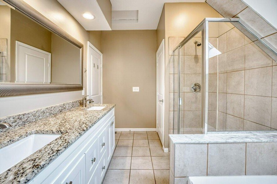 More Photos Of 1753-1791 Drayton Park Court, Columbus Multifamily For Sale
