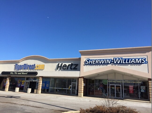 More Photos Of 675 W Golf Rd, Hoffman Estates Storefront For Lease