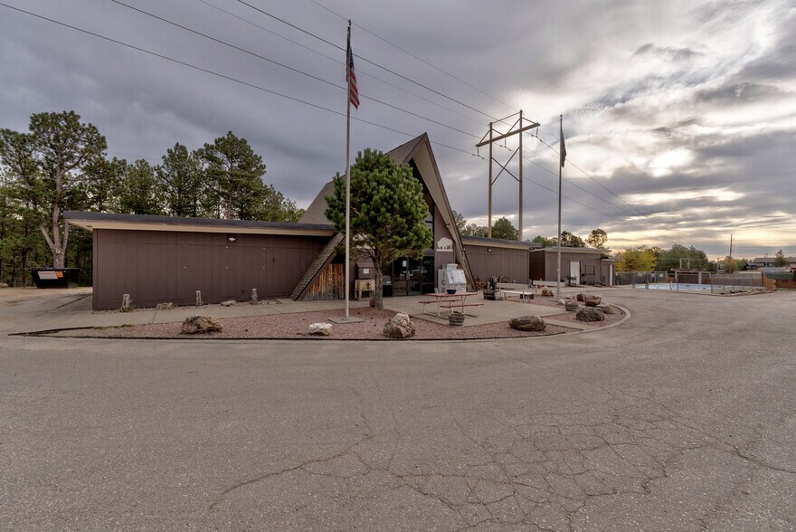 More Photos Of 1116 N 5th St, Custer Trailer Camper Park For Sale