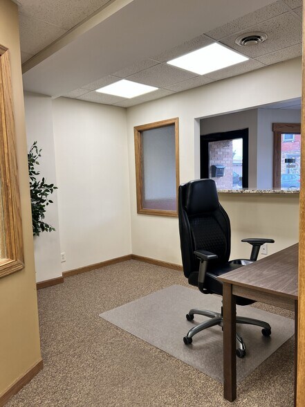 More Photos Of 382 Lake St, Antioch Office For Lease