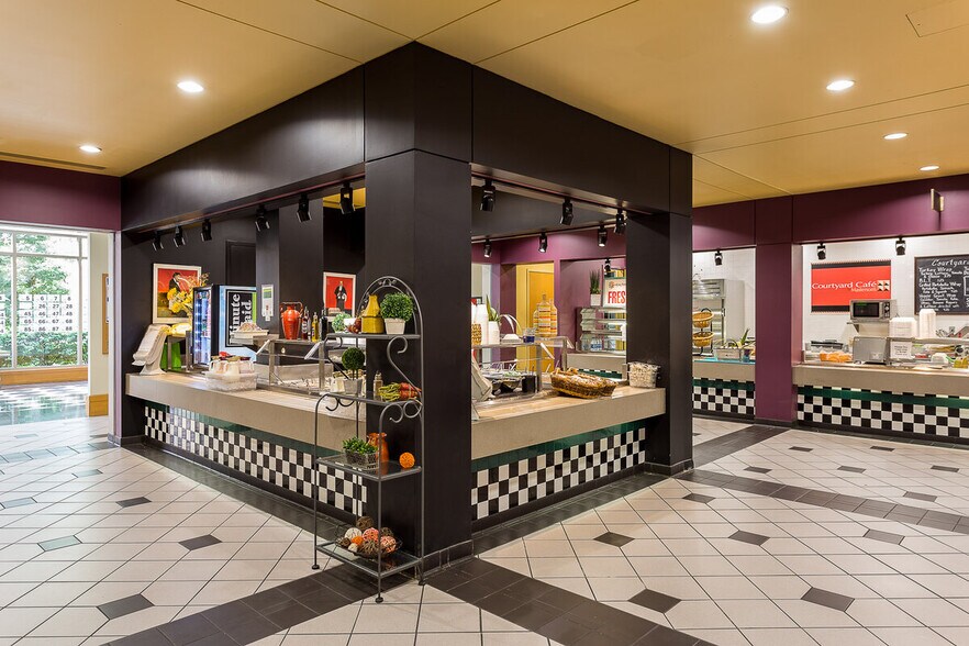 More Photos Of 658 S 4th St, Louisville Medical For Lease