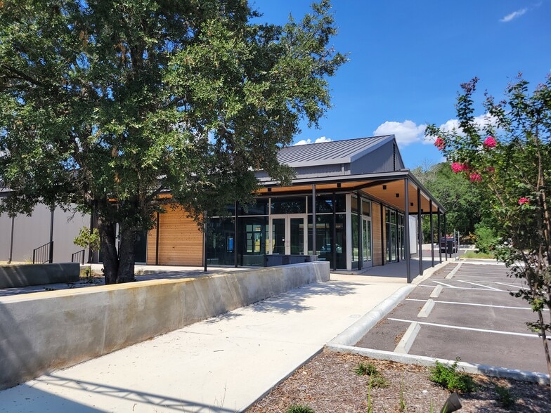 More Photos Of 14108 Bandera Rd, Helotes Restaurant For Lease