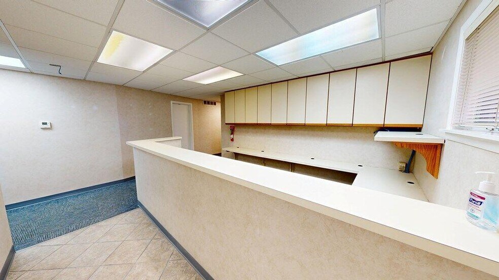 More Photos Of 70 W Smiley Ave, Shelby Medical For Sale