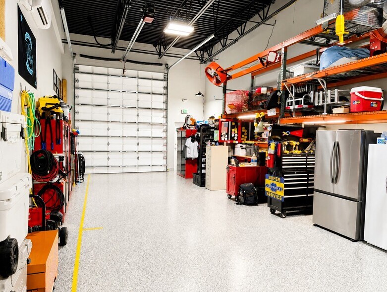 More Photos Of 4276 Bonita Beach Rd, Bonita Springs Self Storage For Sale