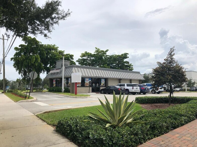 More Photos Of 535 S Federal Hwy, Deerfield Beach Fast Food For Sale