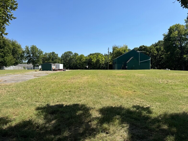 More Photos Of 2006 N Irvington Ave, Tulsa Land For Sale