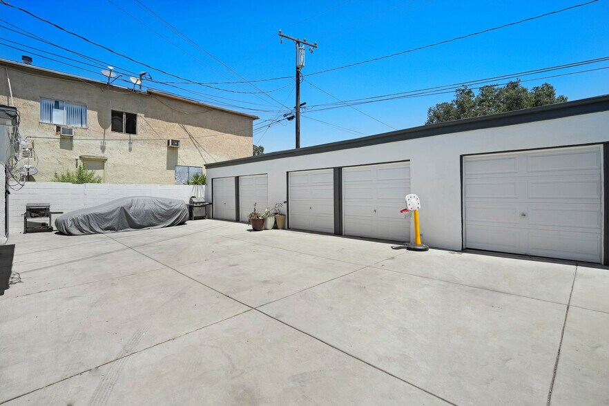 More Photos Of 8231 Tapia Via Dr, Rancho Cucamonga Apartments For Sale