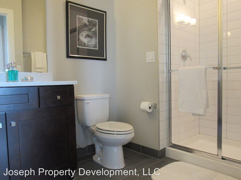 More Photos Of 4175 N Oakland Ave, Shorewood Multifamily For Sale